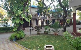 Kwa Mama Village Beach Resort