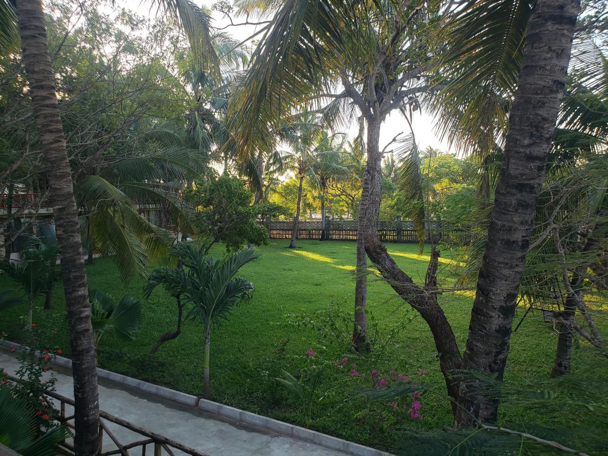 Kwa Mama Village Beach Resort Dar es Salaam Luaran gambar